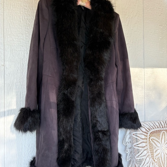 Faux Fur Trimmed Women's Coat Black fits small to Large Has Flaws inside ! - Picture 7 of 10